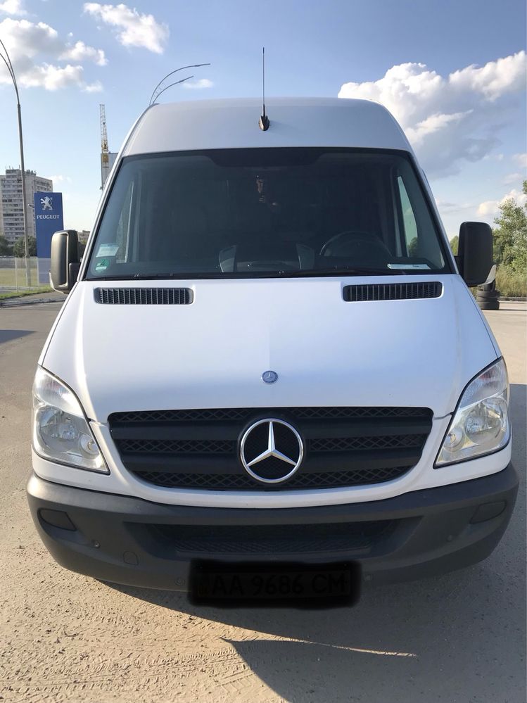 Продам sprinter 216 cdi 2013 р. Середня база.