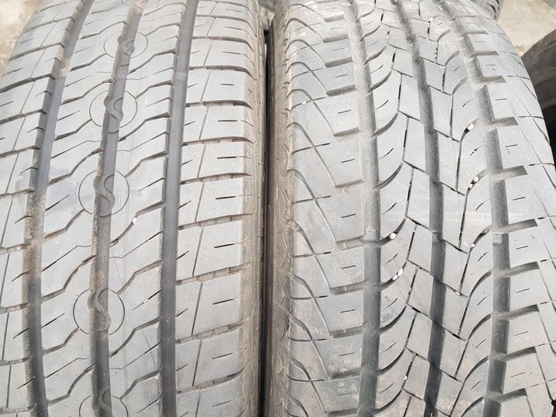 Semperit 215/65/16C Stan bardzo dobry.  Cena za 2szt letnie