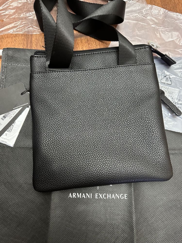 Продаю мужскую сумку ARMANI  A/X