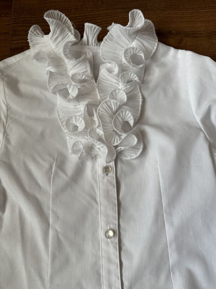 Белая блузка на девочку 6 лет 122 см Школьная блуза с рюшей
