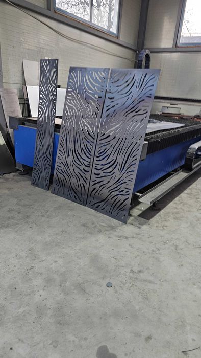 Лазерна порізка металу + моделювання та виготовлення конструкцій