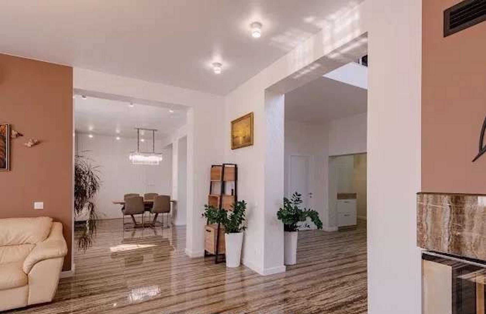 Від власника. Крюківщина. 270 м2. 10 соток. Котеджне містечко Удачний