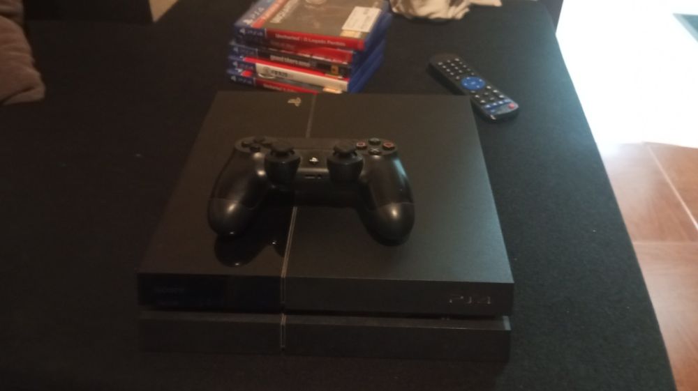 PlayStation 4 + jogos