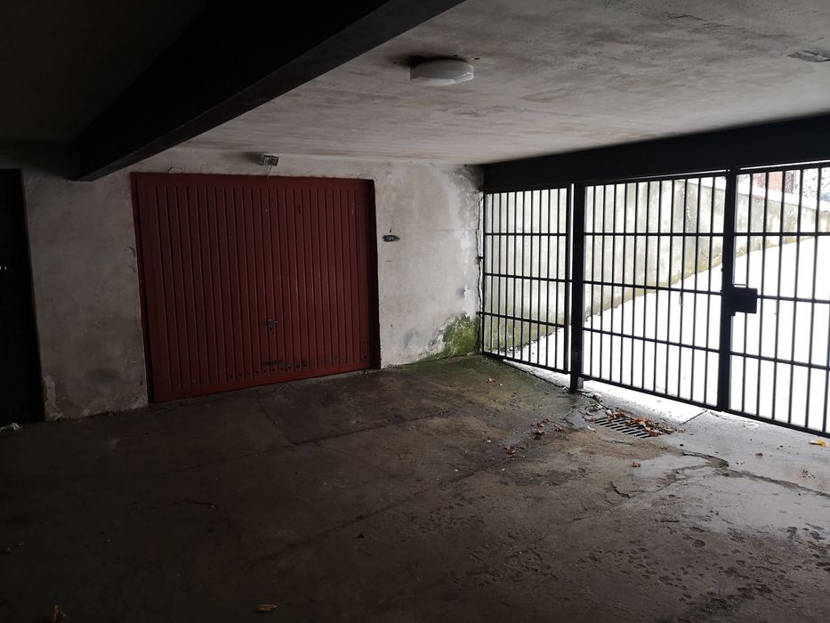 Garaż na wynajem na osiedlu Konieczki przy ulicy Grota Roweckiego 8