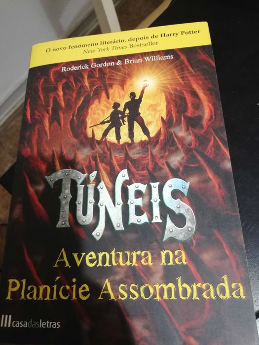 Túneis- Aventura na Planície Assombrada