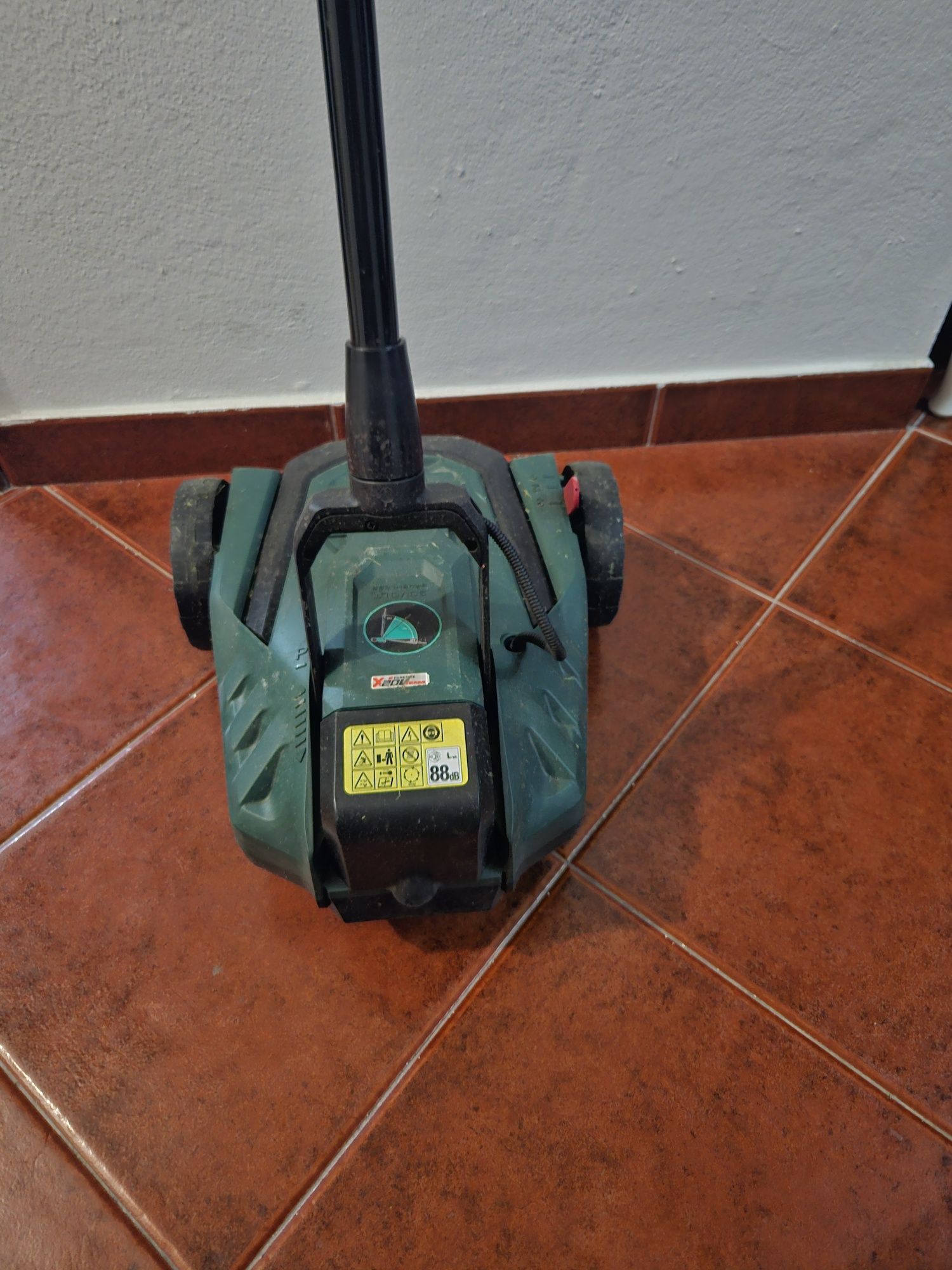 Maquina cortar relva bateria parkside