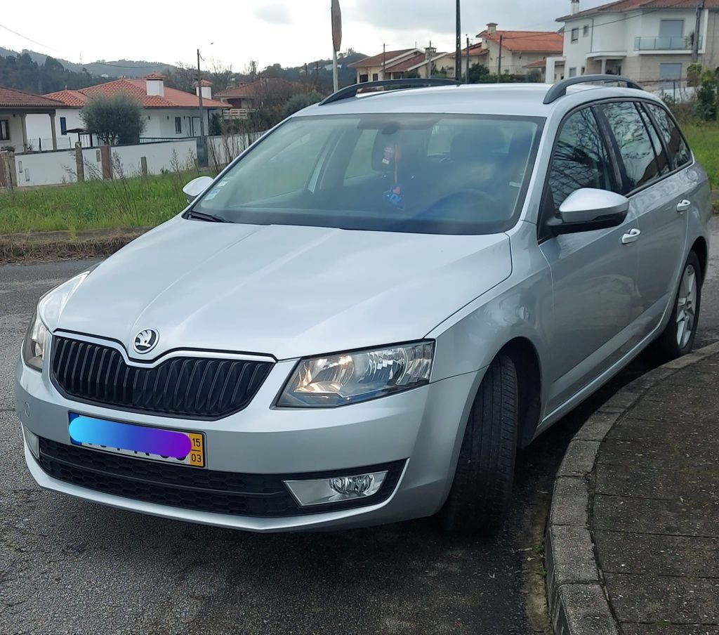Skoda"2015 bem estimada urgente "