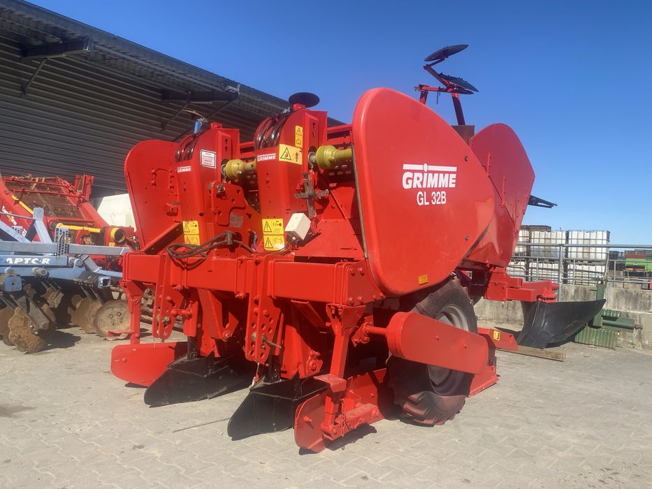 Sadzarka do ziemniaków Grimme GL32B 2005