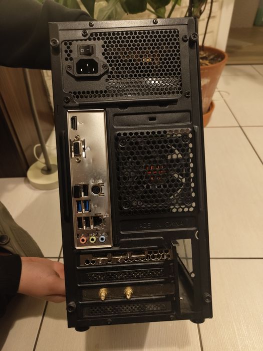 Komputer gamingowy i5-10400F, GTX 1650, 16GB RAM, dysk SSD NVMe