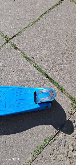 Hulajnoga enero trójkołowa