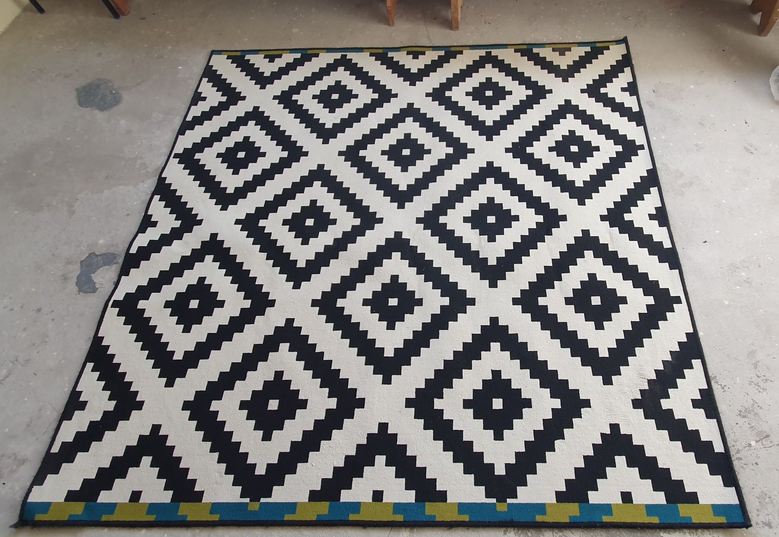 Dywan wym.200x200mm