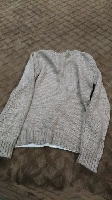 Продам свитер женский