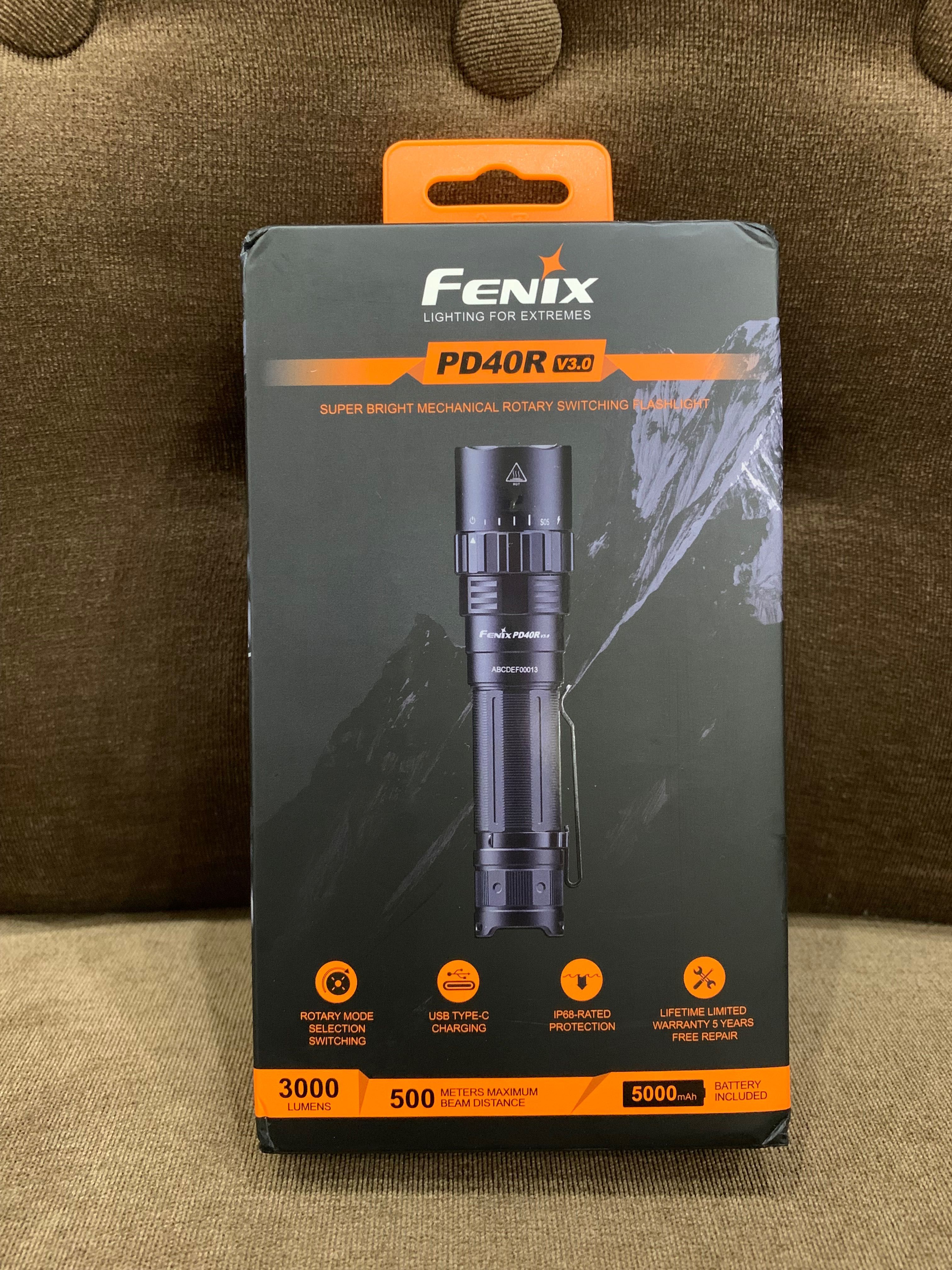 Ліхтар Fenix PD40R V3.0 / PD35R  3000 люмен 500 метрів