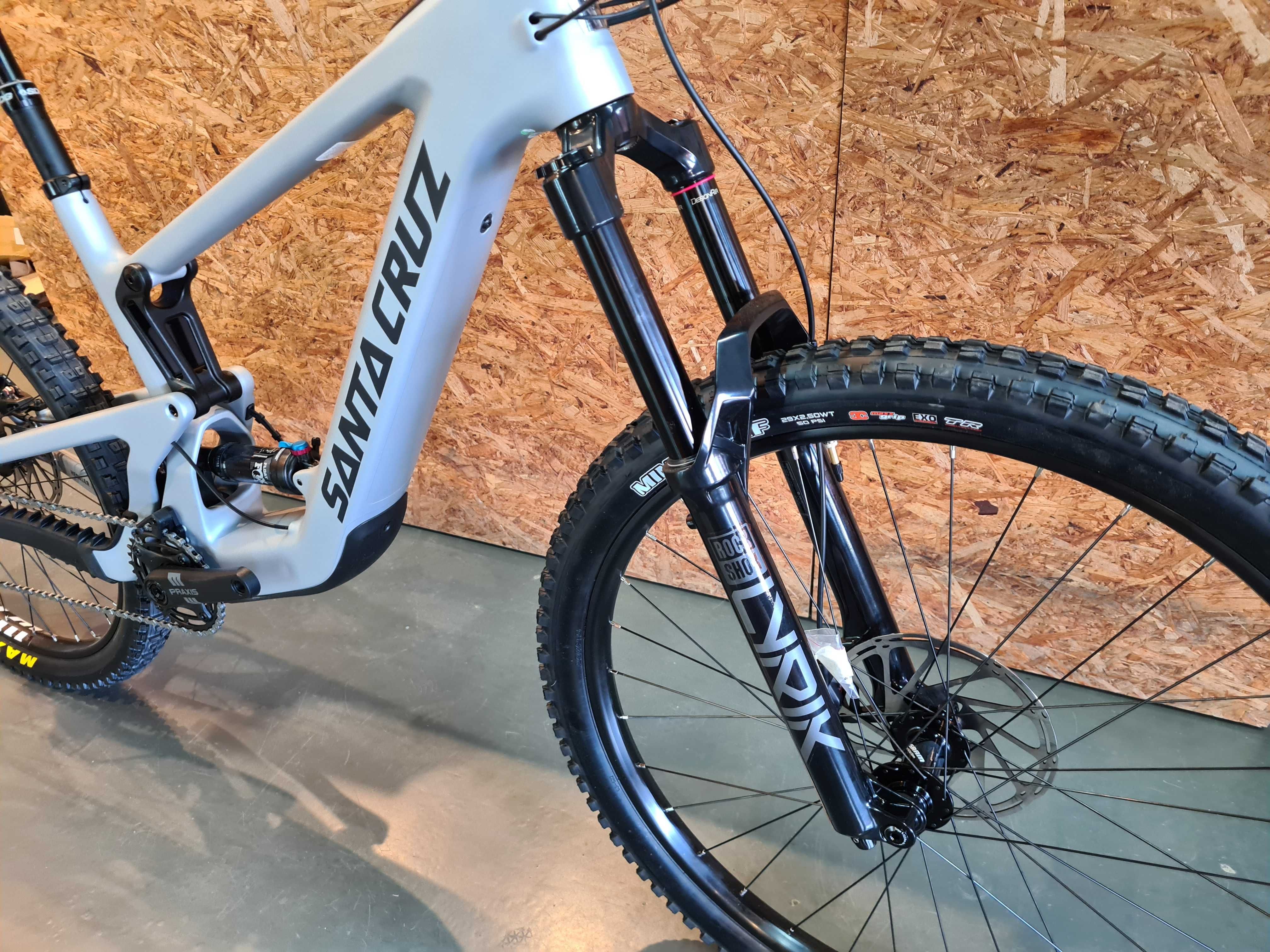 Bicicleta e-bike SANTA CRUZ Heckler SL