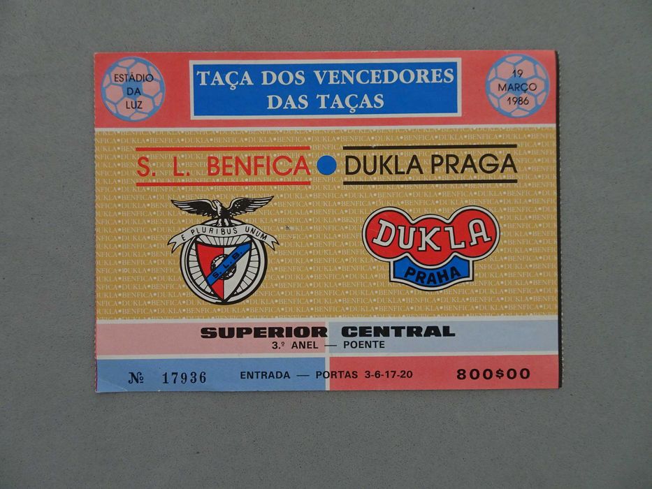Bilhete de futebol Benfica Dukla Praga Taça Vencedores Taças 1986