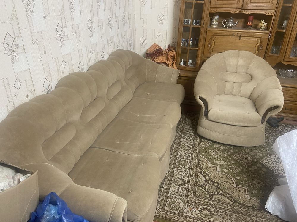 Диван раскладной велюр, отличное состояние!
