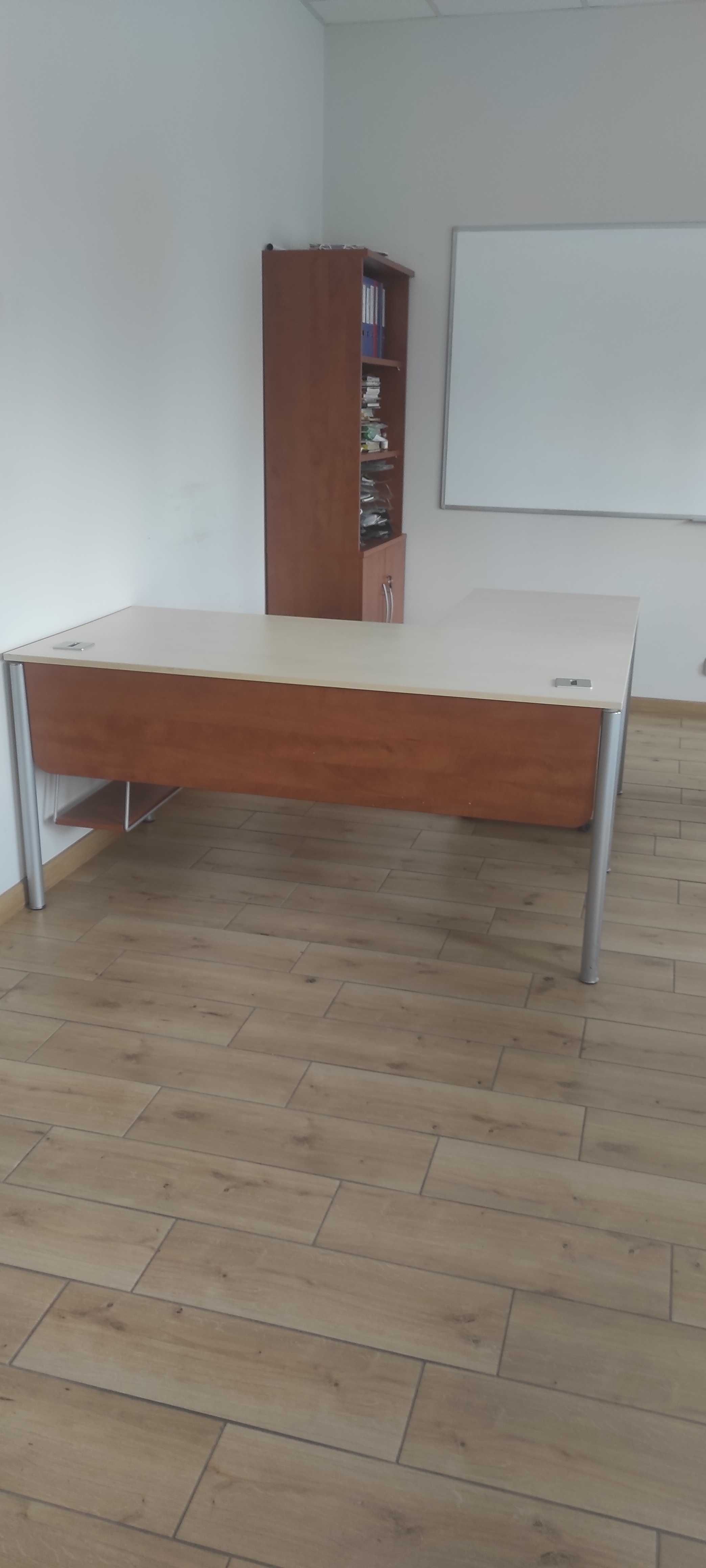Meble biurowe 6 elementów. Zadbaj o ergonomiczne miejsce pracy!