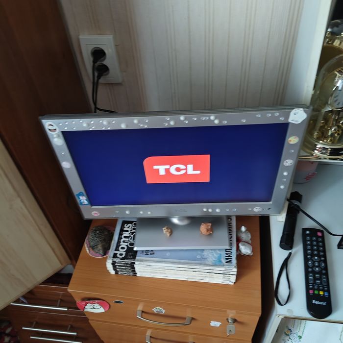TCL TV hd ready класний тв