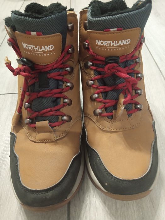 Продам ботінки фірмові не дорого