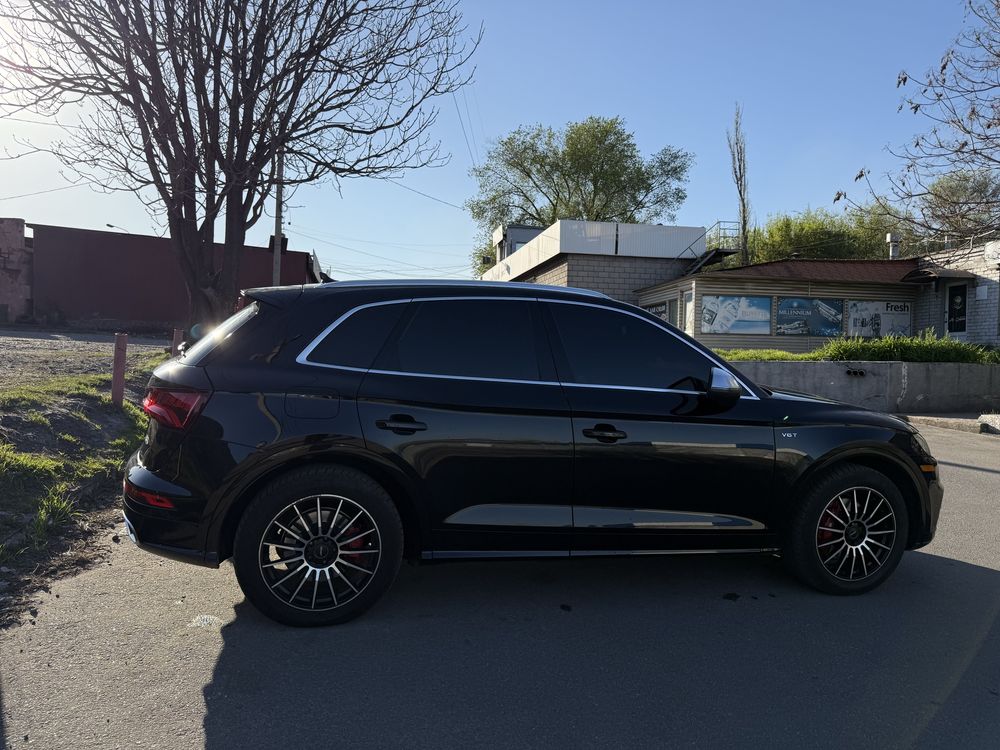 Audi SQ5 2017року