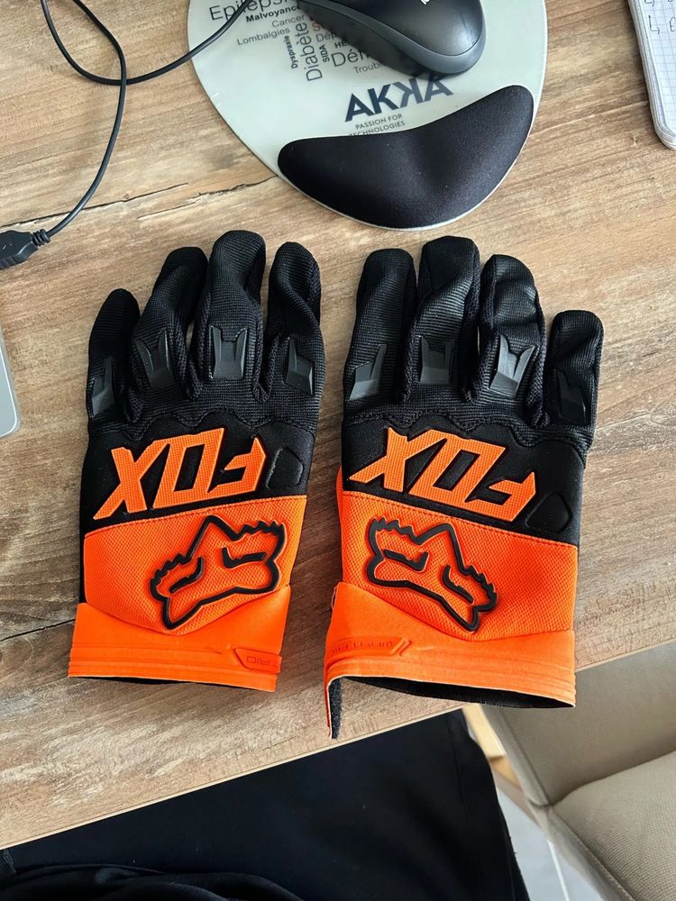 Продам нові перчатки Fox мото ендуро вело кросс