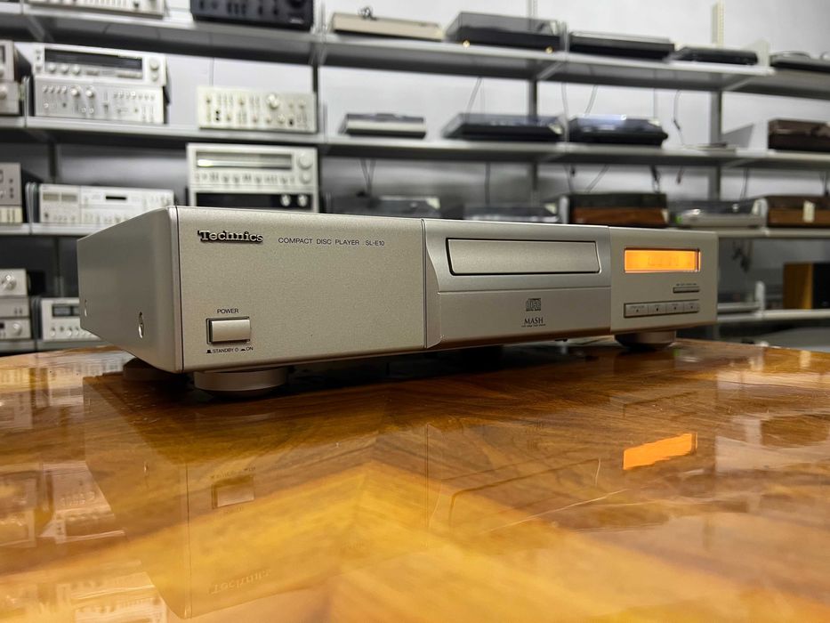 Odtwarzacz płyt CD Technics SL-E10 Audio Room