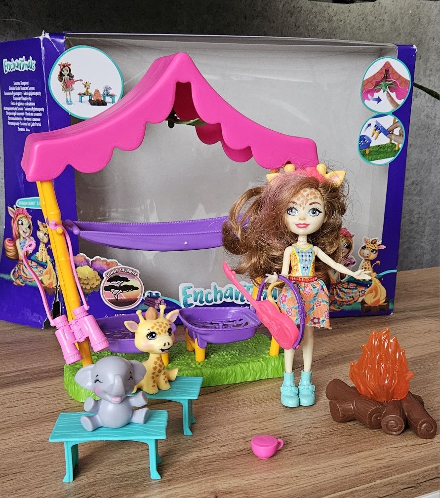 Enchantimals biwak na sawannie mattel