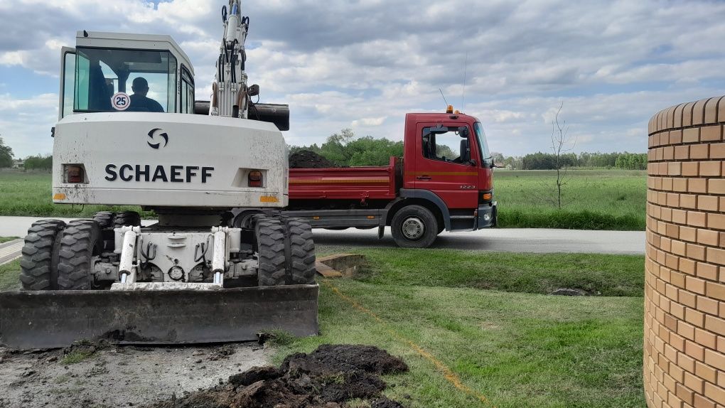 Usługi koparką kołową,minikoparką, ładowarką,Usługi transportowe