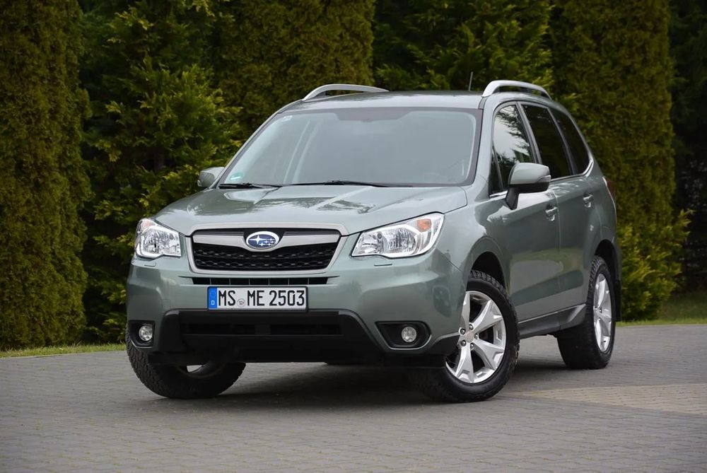 Subaru Forester 2.0i(150KM)Automat Kamera 4x4 Klimatronik X Mode Łopatki F1 Hak Alu17