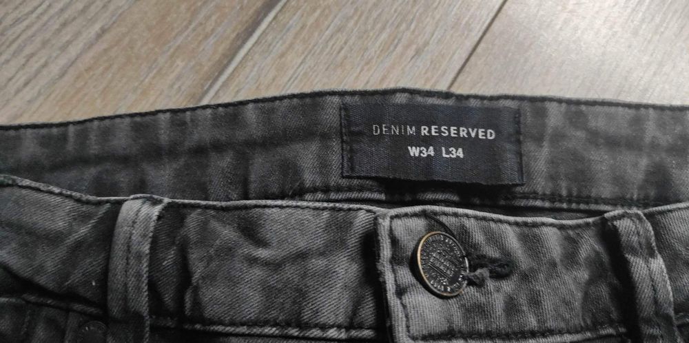 Spodnie męskie Reserved rozm L