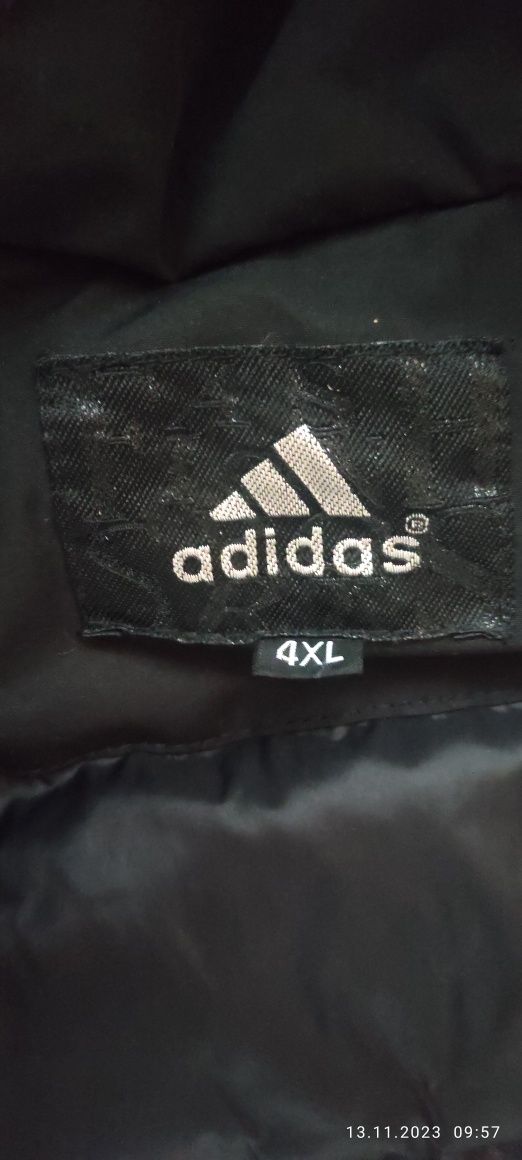 Продам зимню  парку пуховік adidas original