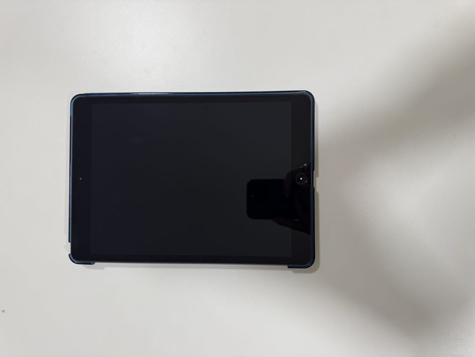 Apple iPad 8.ª Geração – 128 GB – Como novo