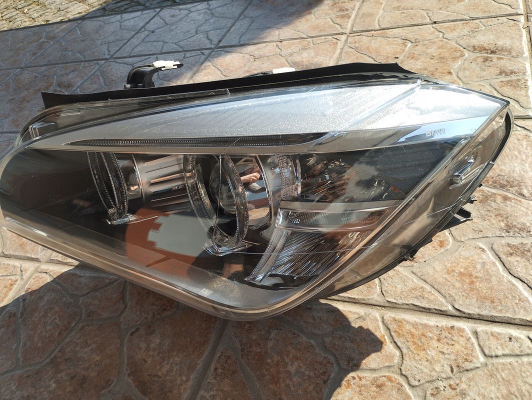 Lampa lewa Xenon Nieskrętny BMW X1 E84 LIFT LCI 2012-2015 7290239