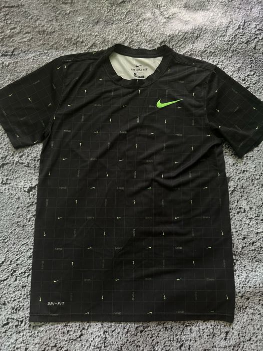 Футболка Nike Dri-Fit