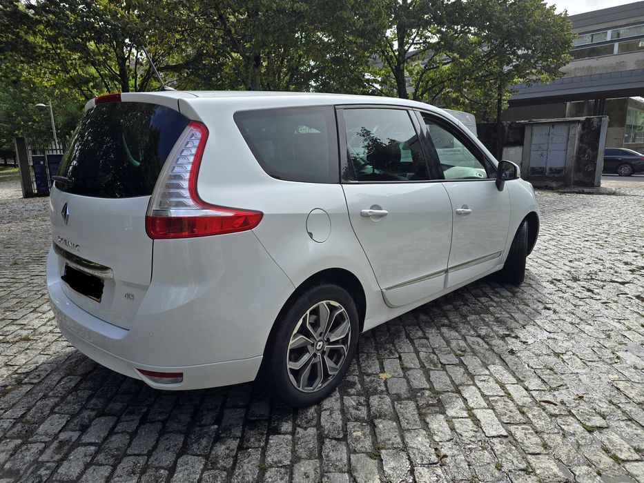 Renault Grand Scenic 2012 - 7 lugares