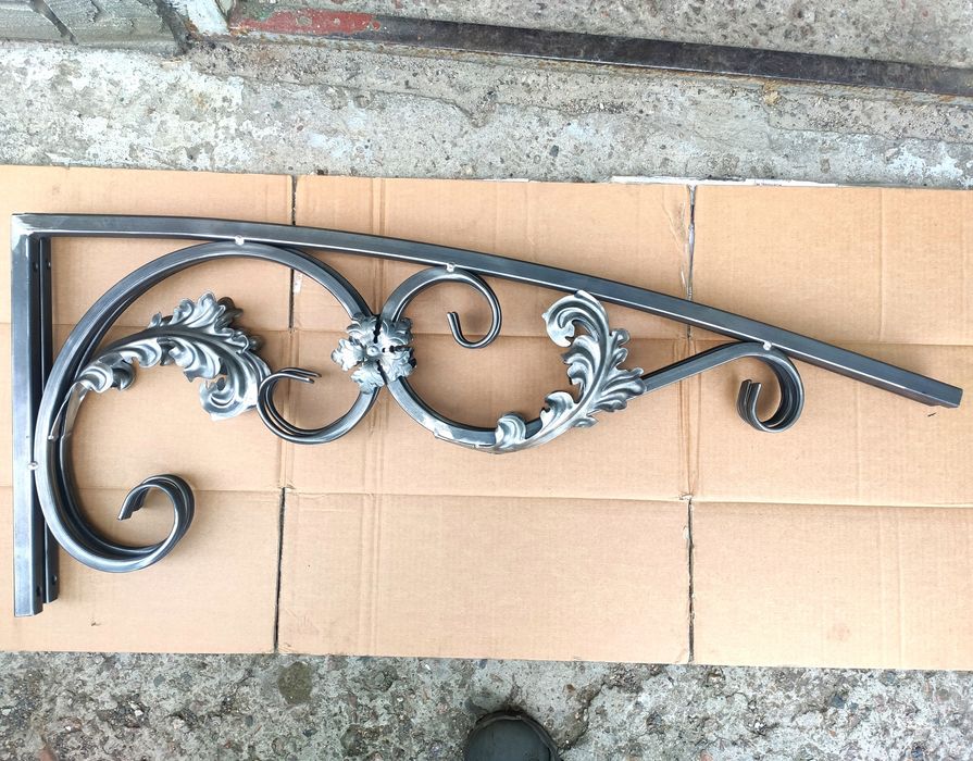 Козирок, навес, боковини до козирка, піддашок