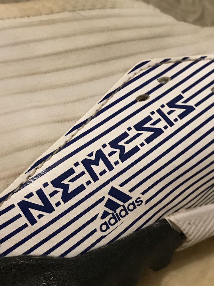 Підліткові сороконожки Adidas Nemeziz футзалки 34 33,5 33 21 20,5