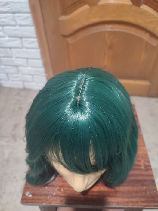 Перука темно зелена косплей