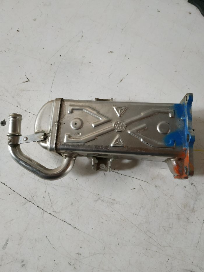 VW Audi Seat Skoda Клапан EGR ЕГР охолоджувач 03L131512AT радіатор