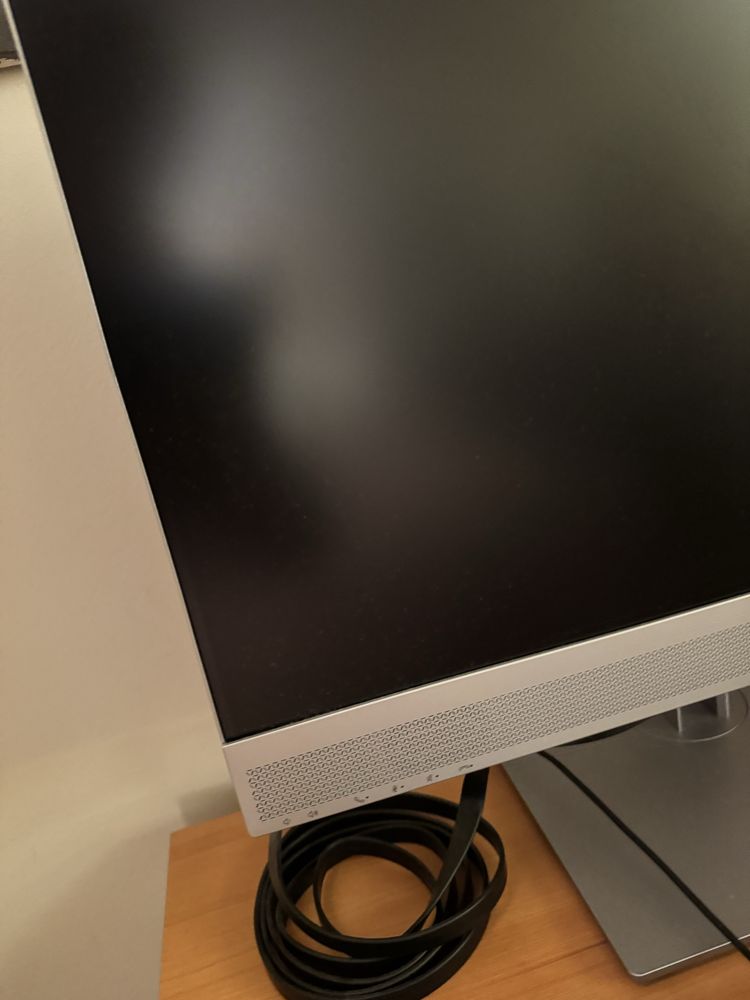 HP Bang & Olufsen E243m Monitor 24"
