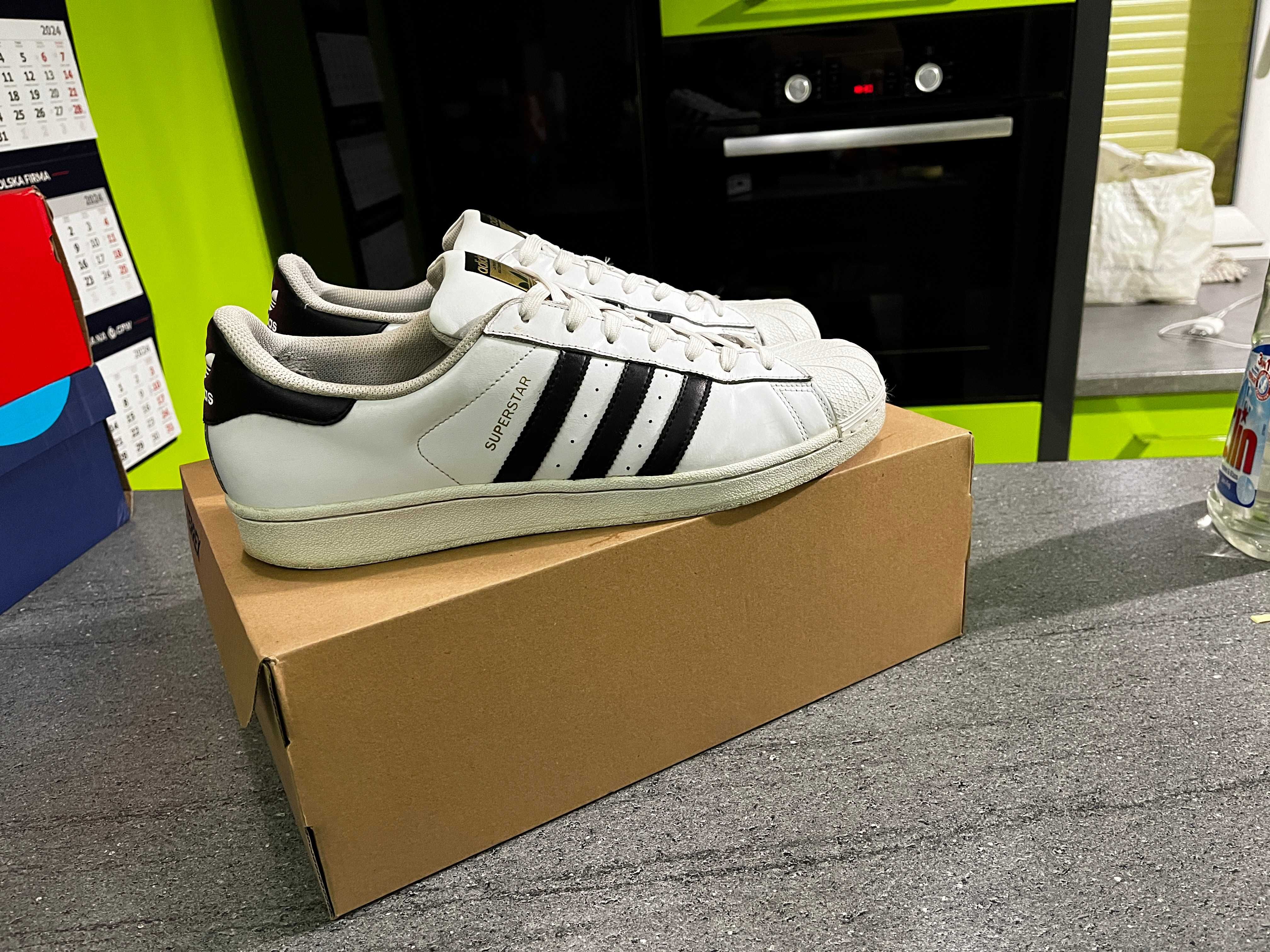 Adidas Superstar białe C77124, bardzo dobry stan cholewki, rozm 47 1/3