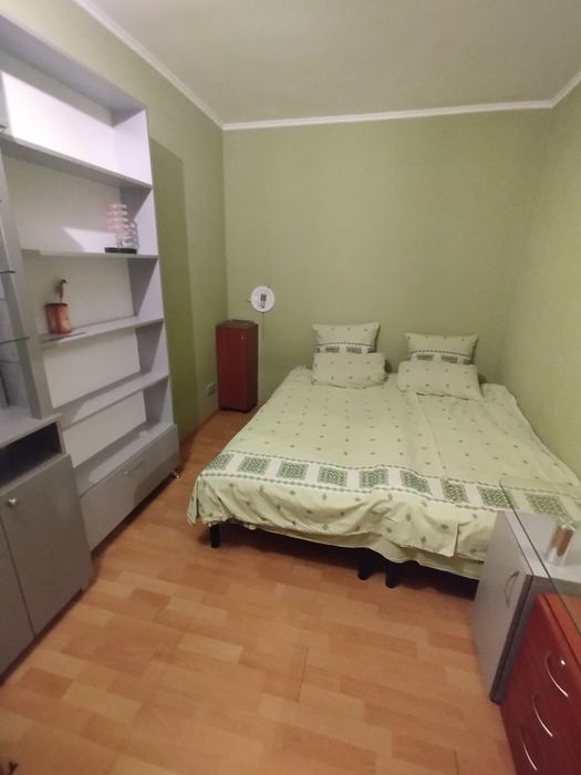 Здам 2-кімнатну квартиру-студію на Воскресенці поруч ТЦ “Квадрат”