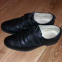 Туфли на подростка DALTON 37 раз. 24,7 стелька, кожаные чёрные.