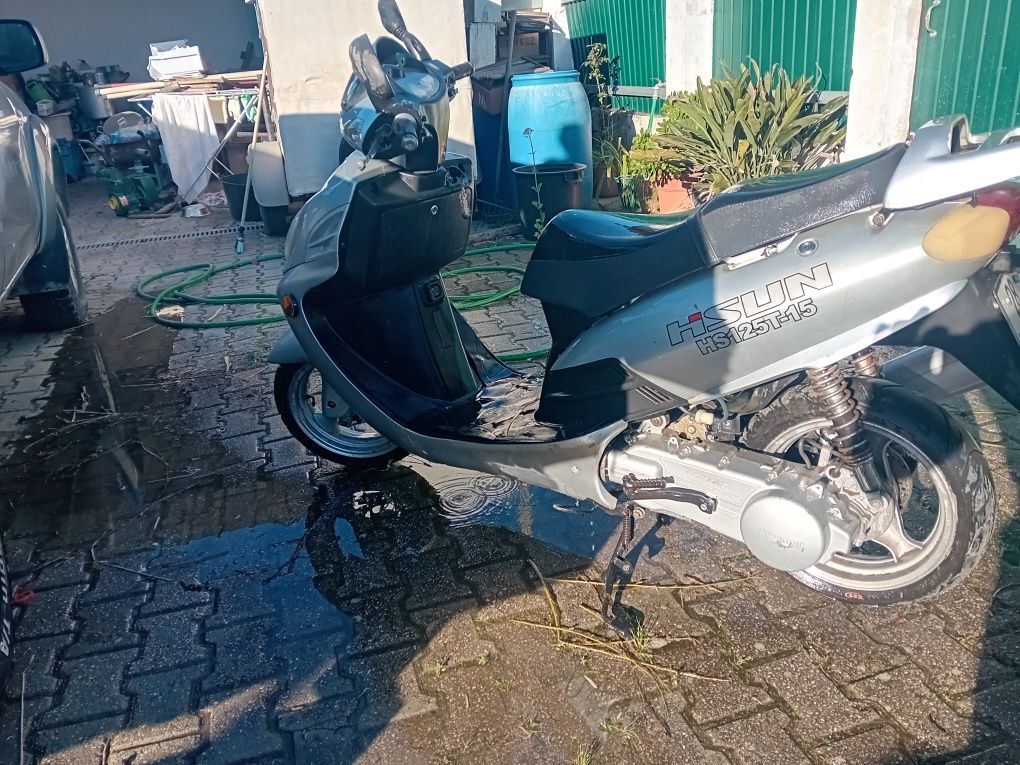 Moto 125 para venda como nova