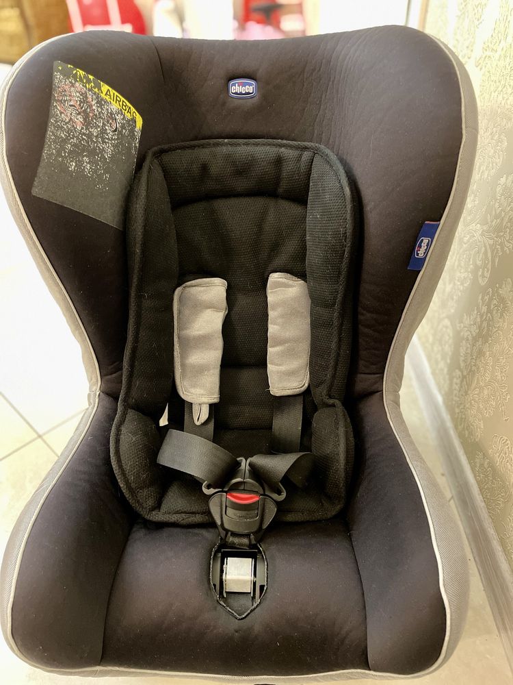 Автокрісло Chicco 9-18