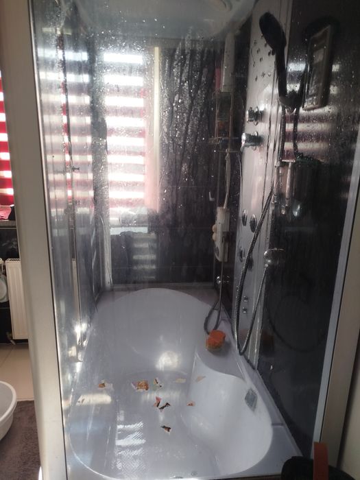 Kabina prysznicowa z hydromasażem