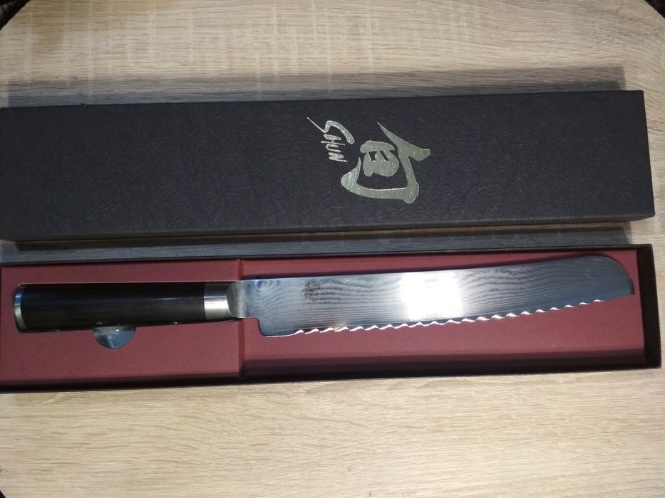 заточування та  ремонт інструменту для стрижки та маникюру