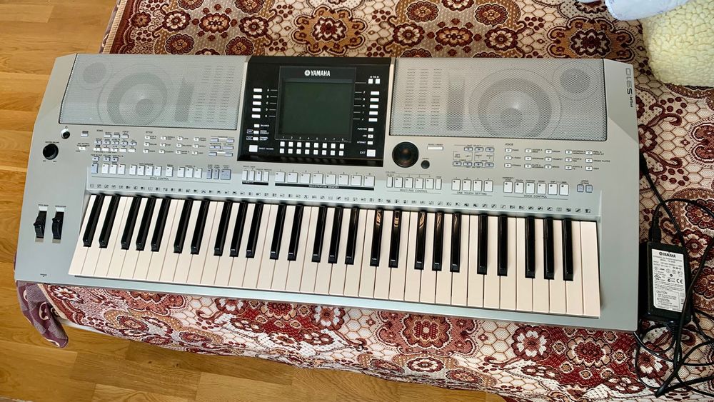 Синтезатор  YAMAHA PSR-S910