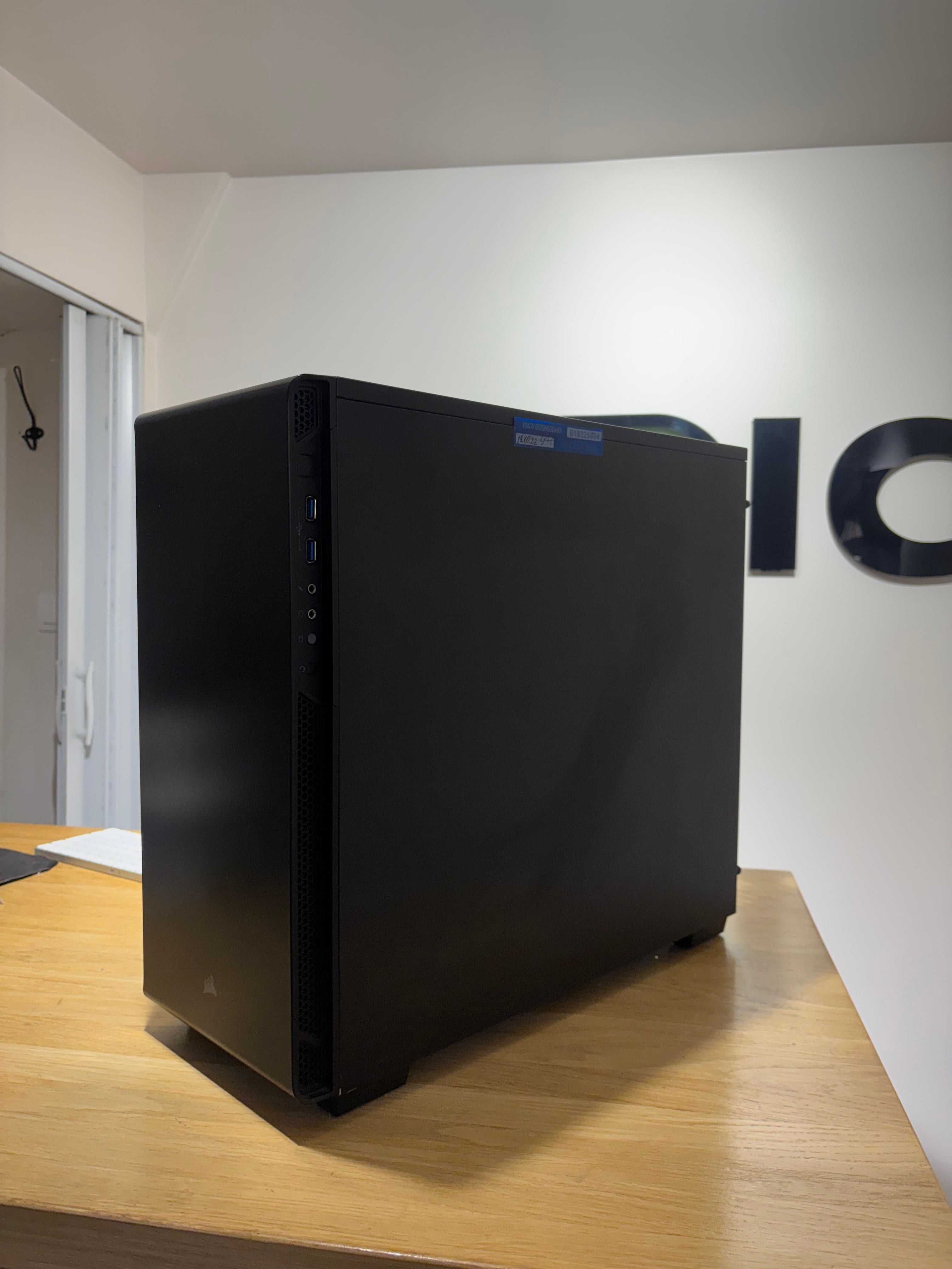 Obudowa komputerowa do PC Corsair Carbide 270R Black stan BDB