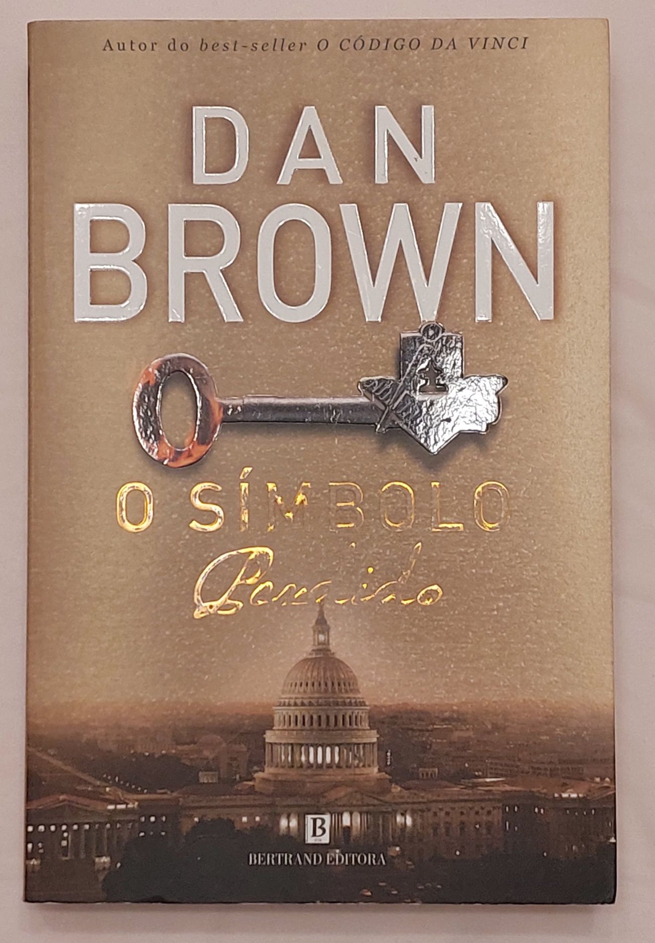 "O Símbolo Perdido" de Dan Brown